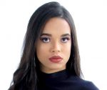 lara menezes-crop